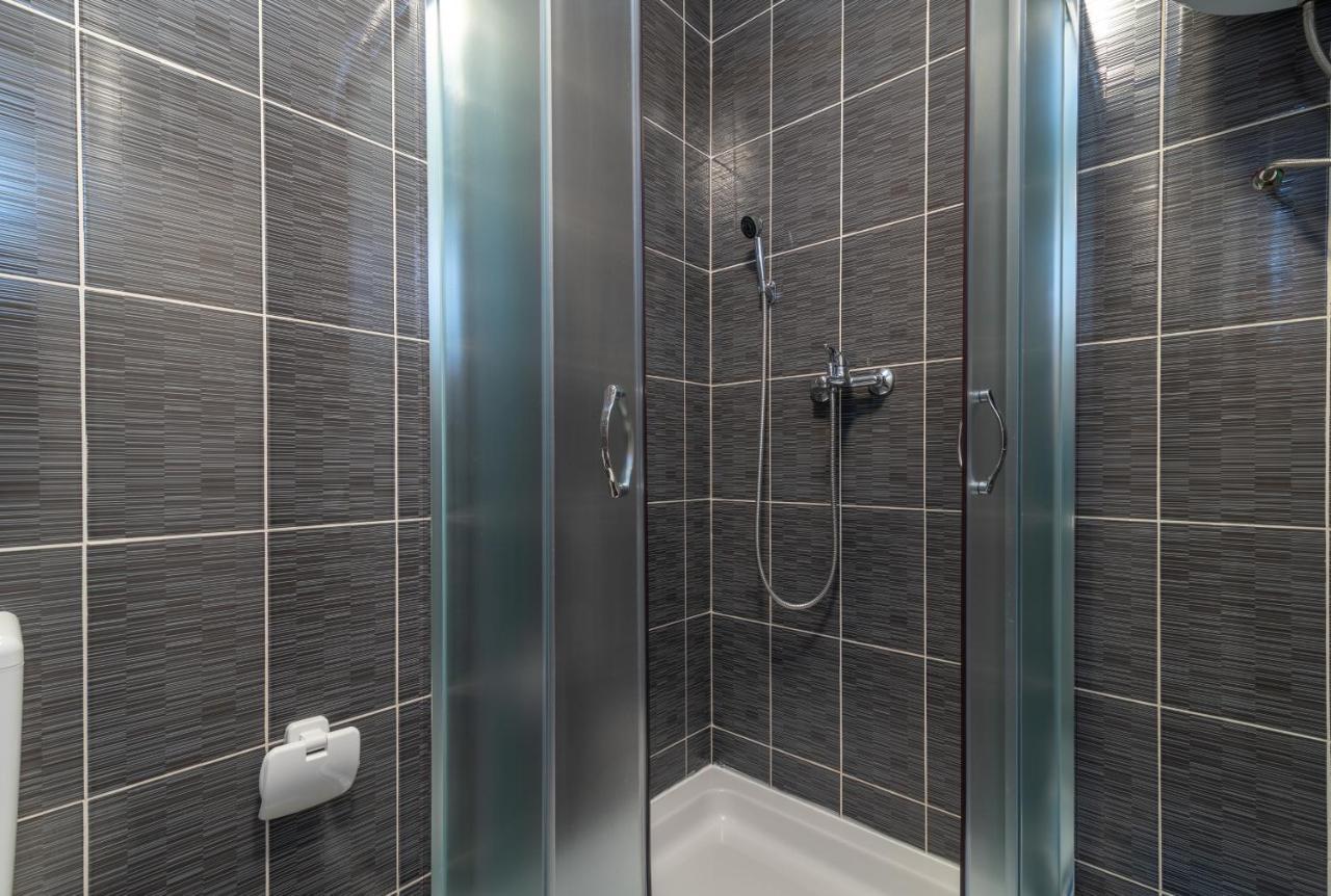 Apartments Bruna Трогир Екстериор снимка